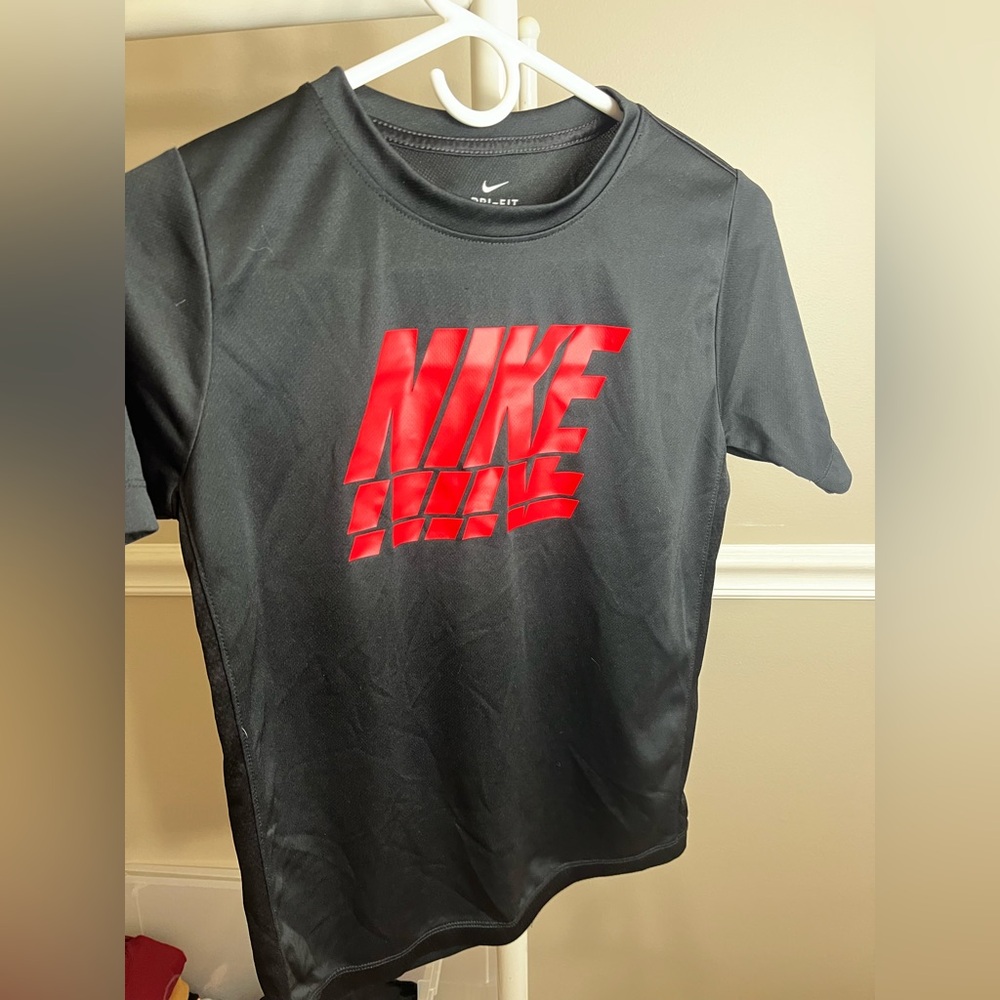 Nike Boys Dri Fit T-shirt (L)